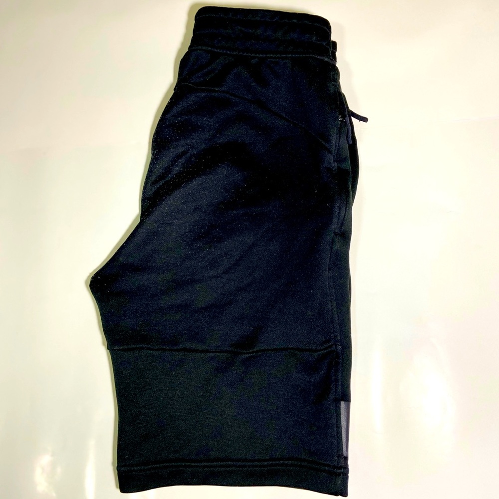 Under Armour shorts!!!